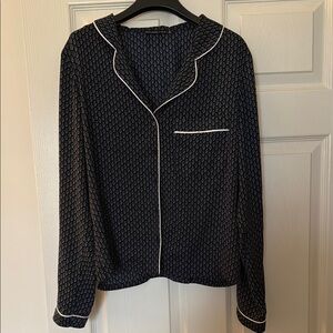 Abercrombie Navy and White Patterned Blouse